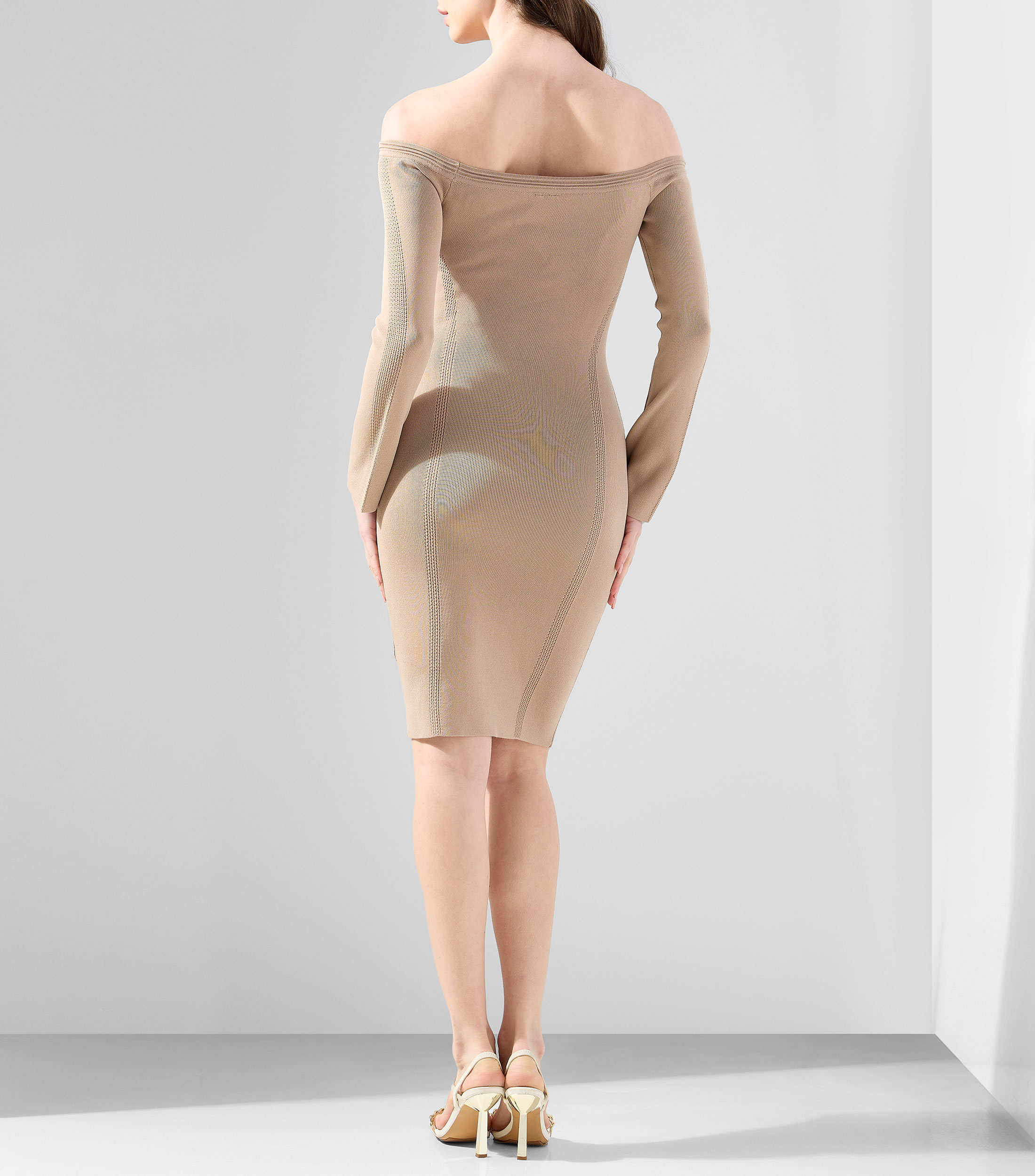 Vestido corto manga larga liso Mujer